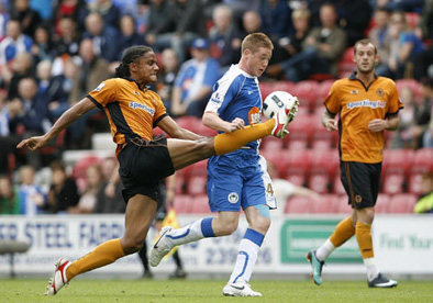 Wigan_James _McCarthy_ Wolverhampton_Michael_Mancienne